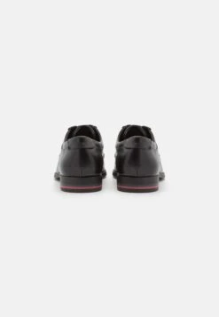 Pier One Unisex - Veterschoenen - Black 10 Pier One Unisex - Veterschoenen - Black -Pier One Verkoopwinkel 0167b8efc11a474fa58ea9e54d5eab0d