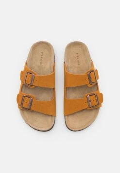 Pier One Leather Unisex - Pantoffels - Cognac 11 Pier One Leather Unisex - Pantoffels - Cognac -Pier One Verkoopwinkel 0a90b3f5ba3a4e3880ec5567c19f8d23
