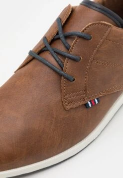 Pier One Sportieve Veterschoenen - Cognac/White 13 Pier One Sportieve Veterschoenen - Cognac/White -Pier One Verkoopwinkel 0c2e6eb37336427d88e64335d52c7be6