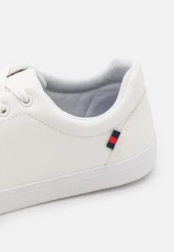 Pier One Unisex - Sneakers Laag - White 13 Pier One Unisex - Sneakers Laag - White -Pier One Verkoopwinkel 1e08045fec014ab382da64da74b462a7