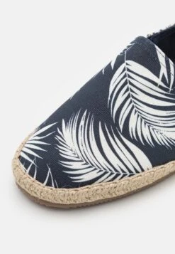 Pier One Unisex - Espadrilles - Dark Blue 13 Pier One Unisex - Espadrilles - Dark Blue -Pier One Verkoopwinkel 2434d4031c89494b93e7b492169b9010