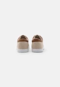 Pier One Unisex - Sneakers Laag - Beige 10 Pier One Unisex - Sneakers Laag - Beige -Pier One Verkoopwinkel 25eb778e2a144dc3a08b80223db3495e