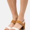 Pier One Leather- Sandalen - White/Cognac 1 Pier One Leather- Sandalen - White/Cognac -Pier One Verkoopwinkel 28929a0e66ab46c2916bf7ad710a7eaf