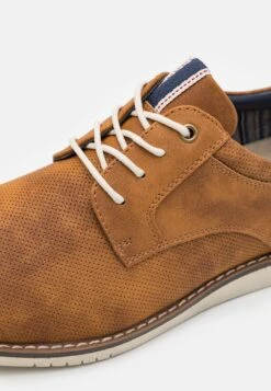 Pier One Sportieve Veterschoenen - Cognac 13 Pier One Sportieve Veterschoenen - Cognac -Pier One Verkoopwinkel 3b81572f6a0d47d7a3a7c626ca254e0b