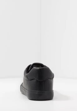 Pier One Unisex - Sneakers Laag - Black 11 Pier One Unisex - Sneakers Laag - Black -Pier One Verkoopwinkel 555c4dde0e1840d9be325ad453ee0239