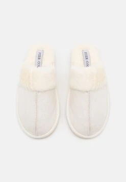 Pier One Pantoffels - Off-White 11 Pier One Pantoffels - Off-White -Pier One Verkoopwinkel 8a81c8a71b39417c9dbc6b7b37250711