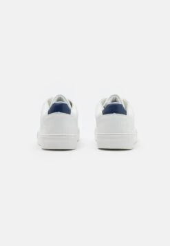 Pier One Unisex - Sneakers Laag - White 10 Pier One Unisex - Sneakers Laag - White -Pier One Verkoopwinkel 93e13f9726664f7eb7a2f449e1f27c05
