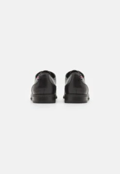 Pier One Unisex - Sportieve Veterschoenen - Black 10 Pier One Unisex - Sportieve Veterschoenen - Black -Pier One Verkoopwinkel a124d672b6ac4c629922d686c22cad66