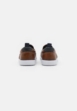 Pier One Unisex - Sneakers Laag - Cognac 10 Pier One Unisex - Sneakers Laag - Cognac -Pier One Verkoopwinkel a5827ba272184322a5f334dbbc2389e8