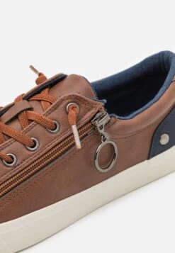 Pier One Unisex - Sneakers Laag - Cognac -Pier One Verkoopwinkel a71d3c18ca7a432ea8b51be2bf35ac80