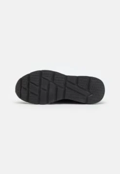 Pier One Unisex - Sneakers Laag - Black 12 Pier One Unisex - Sneakers Laag - Black -Pier One Verkoopwinkel b1287b4a2bc34ef68dde8627f14f0332