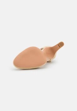 Pier One Leather- Klassieke Pumps - Beige 12 Pier One Leather- Klassieke Pumps - Beige -Pier One Verkoopwinkel ca3d95b83ad84845ab24eb47c75b8ced