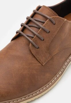 Pier One Unisex - Veterschoenen - Cognac 13 Pier One Unisex - Veterschoenen - Cognac -Pier One Verkoopwinkel cef1b1c5a32449e2a9aa1dccfa7cf8b1