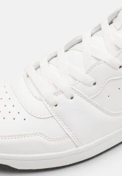 Pier One Sneakers Hoog - White -Pier One Verkoopwinkel d92dbfafcd0845868bafc96ae8ec8083