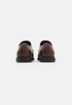 Pier One Unisex - Sportieve Veterschoenen - Dark Brown 10 Pier One Unisex - Sportieve Veterschoenen - Dark Brown -Pier One Verkoopwinkel def25b02b8464c7bb9962d0b86180f45