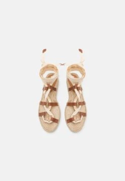 Pier One Leather - Sandalen Met Plateauzool - 003 - Off-White -Pier One Verkoopwinkel e7d31b5992104938afd655aba13c57dd