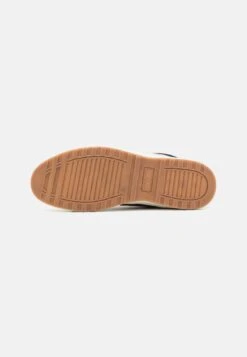 Pier One Sneakers Hoog - Cognac -Pier One Verkoopwinkel eafa0ed86a51400d8543561b89d4c2c7