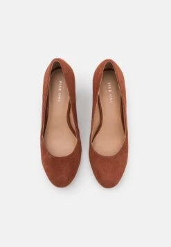 Pier One Leather - Klassieke Pumps - Dark Brown 13 Pier One Leather - Klassieke Pumps - Dark Brown -Pier One Verkoopwinkel f5f963d6e4bf4faaaa35043bc93eb9f8